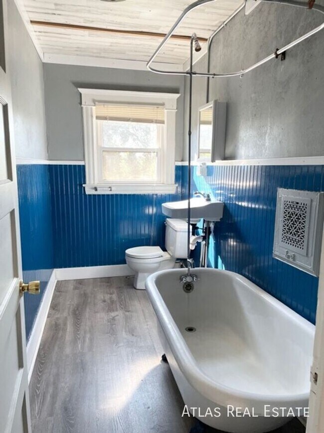 Photo - 17 N 13th St Apartment