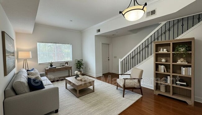 Foto del edificio - 9745 Touchton Rd