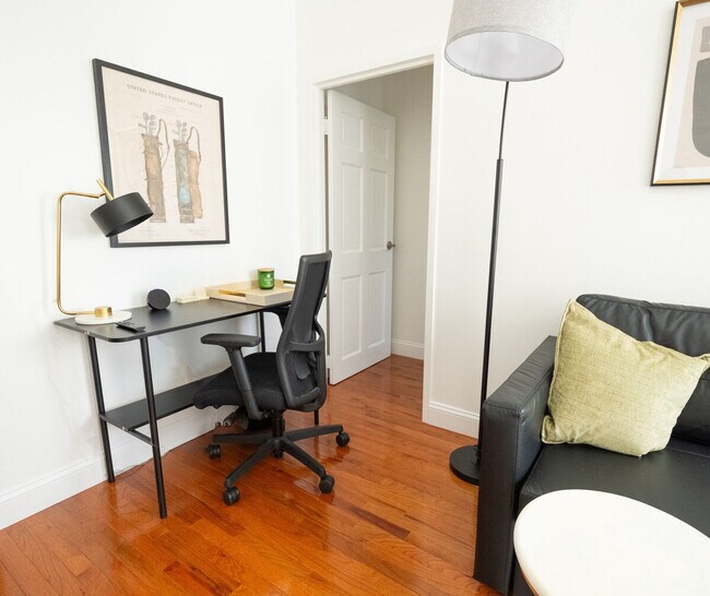 Foto del edificio - 305 E 95th St