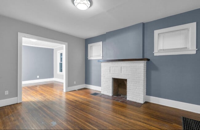 Building Photo - 1479 Bryden Rd