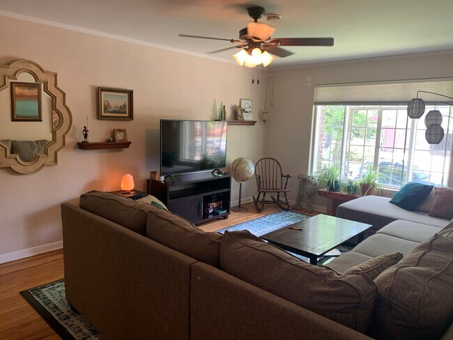 Foto del edificio - 1410 Vine St