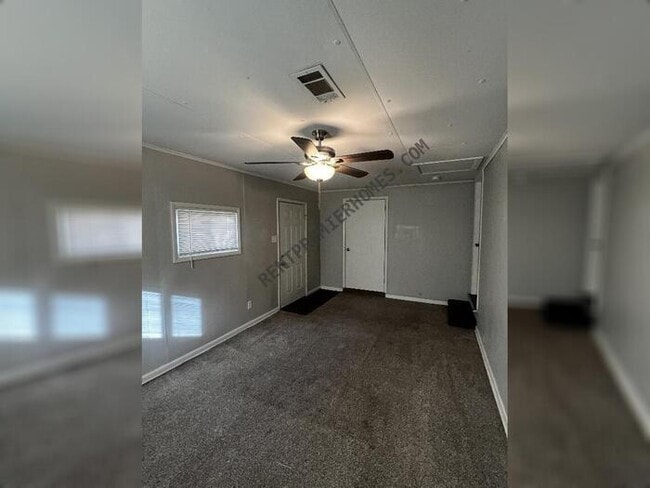 Foto del edificio - 16 Oakview Dr