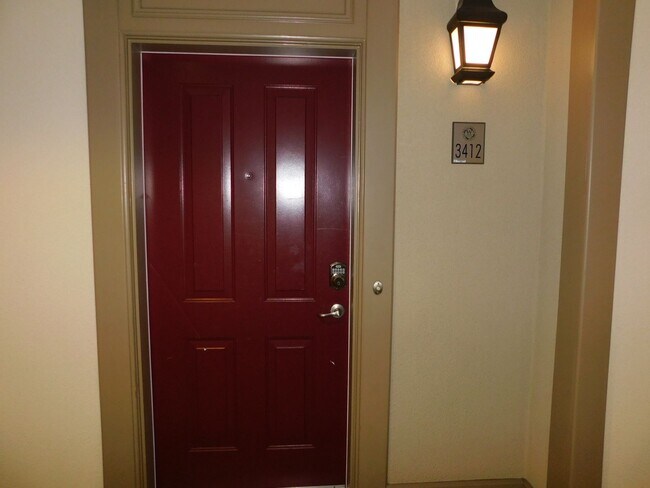Foto del edificio - Watermarke Condo 1bed 1 bath