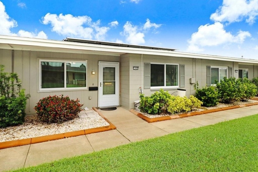Foto principal - 1309 Warwick Ct