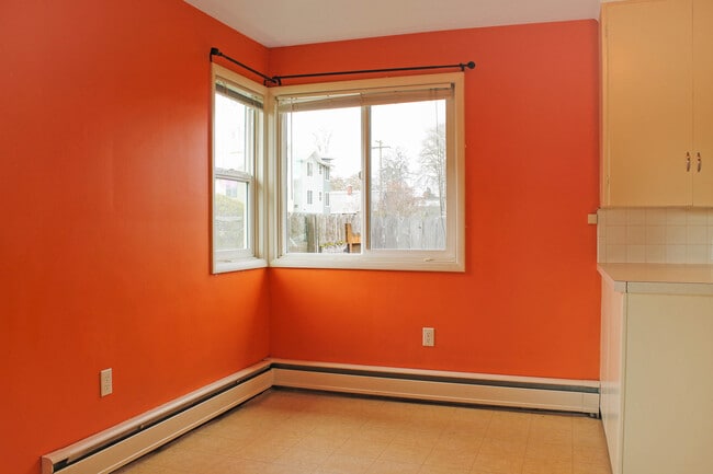 Dining Room - 2911 NW Tyler Ave