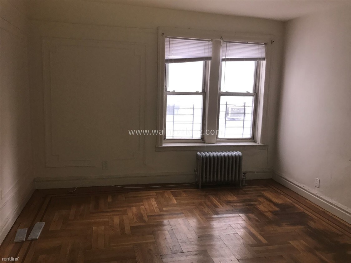 Primary Photo - 1001 Walton Ave