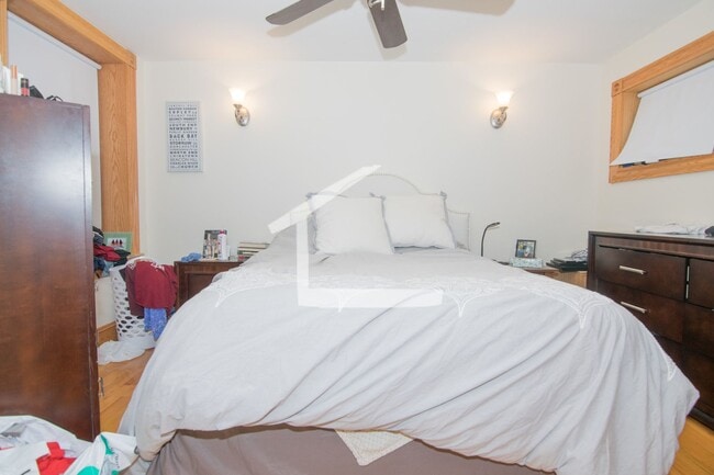 Building Photo - 10 S Russell St