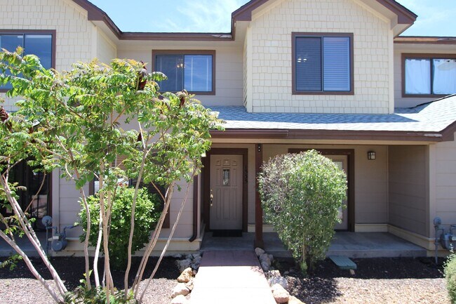 Foto del edificio - 1535 E Payton Wy