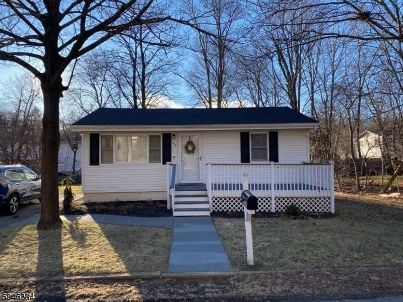 104 Brown Trail, Hopatcong, NJ 07843 House Rental in Hopatcong, NJ