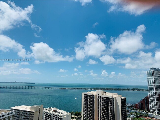 Foto del edificio - 218 SE 14th St