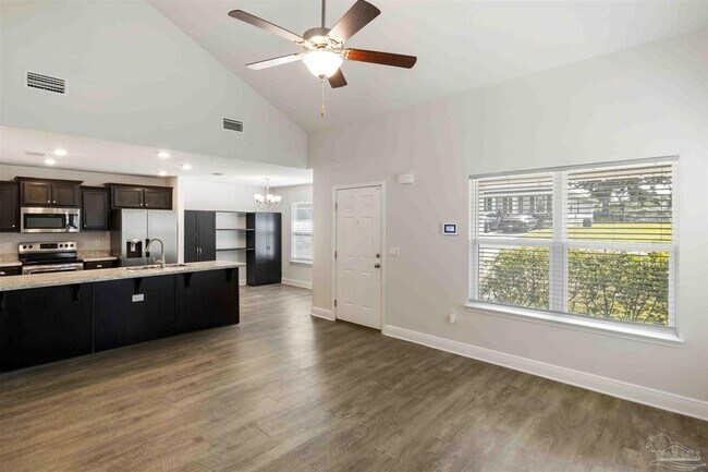 Foto del edificio - 6263 Cardinal Cove Ln