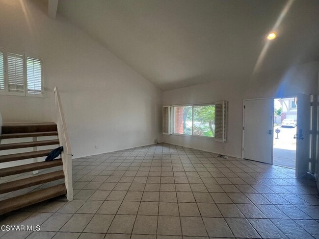 Building Photo - 3862 Lesser Dr