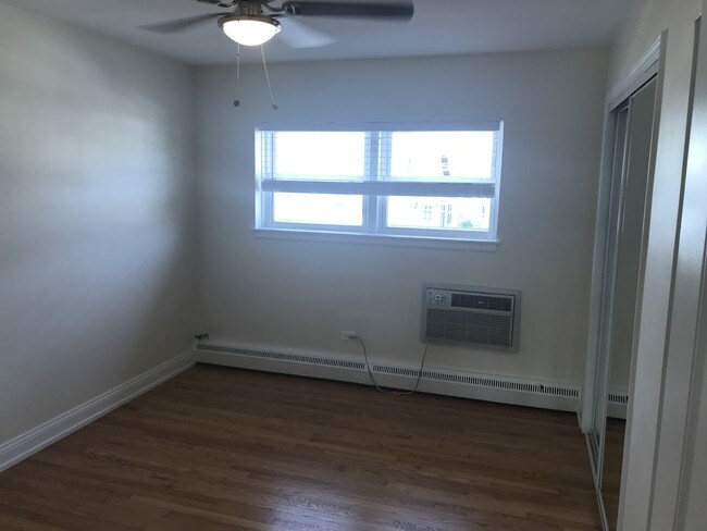 Building Photo - 6244 N Harlem Ave