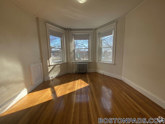 Building Photo - 1163 Boylston St