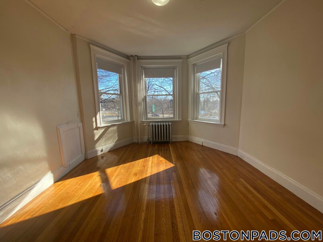 Foto principal - 1163 Boylston St