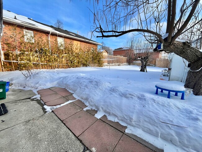 Building Photo - 1 BED - 1 BATH - OSHAWA - BASEMENT