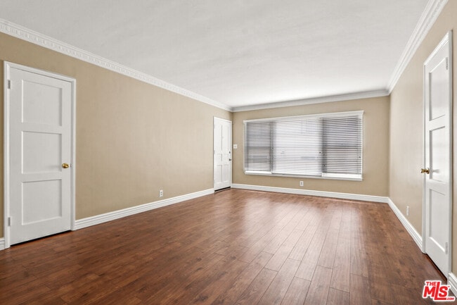 Building Photo - 1525 S Beverly Dr