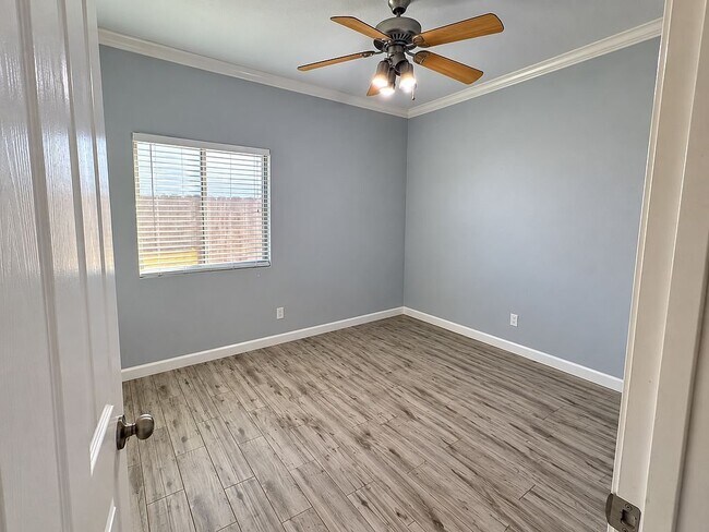 Foto del edificio - 6602 Escallonia Way