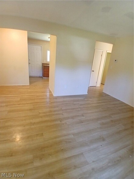 Foto del edificio - 3025 1/2 Northgate Avenue Unit 1/2