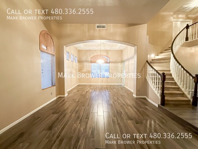 Foto del edificio - 380 W. Roadrunner Dr.