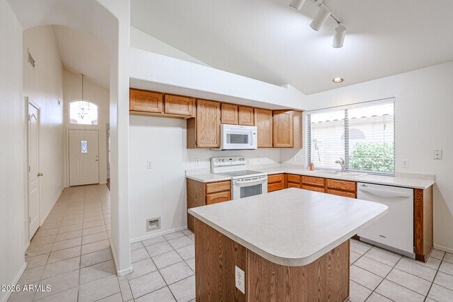 Foto del edificio - 9833 W Yukon Dr