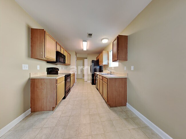 Building Photo - 222 Garden Grove Dr
