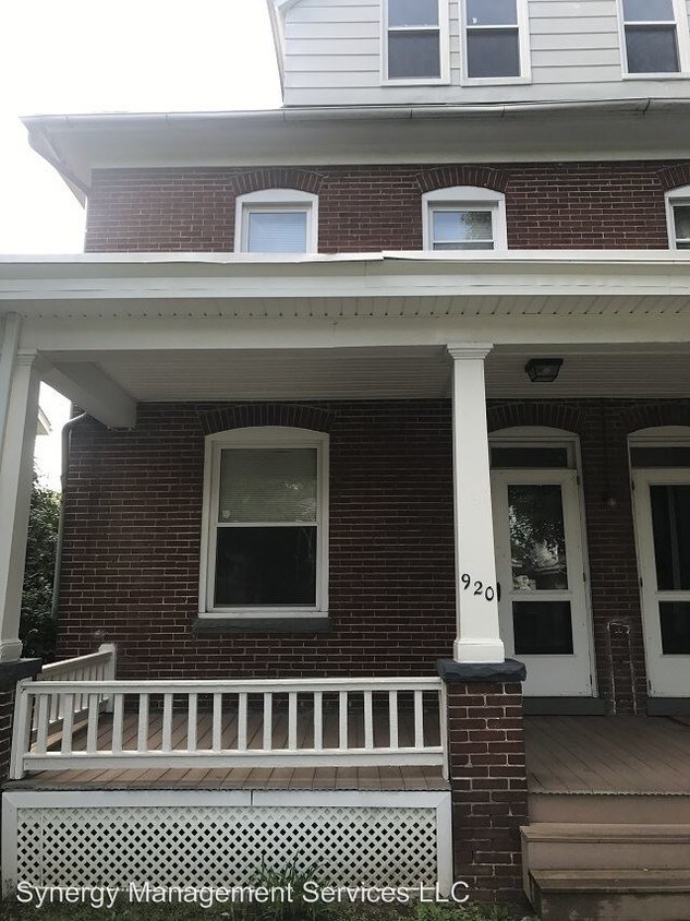 Primary Photo - 918-920 Mulberry Ave