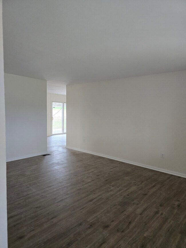 Foto del edificio - 4619 Belcourt Dr