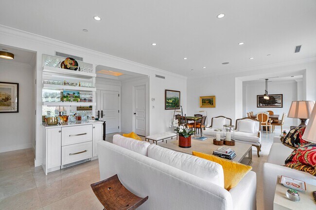 Foto del edificio - 150 Bradley Pl