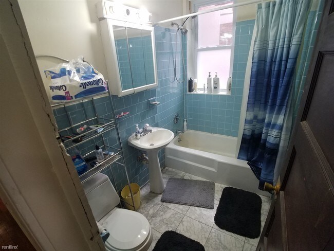 Foto del edificio - 5 br, 2 bath  - 180 Saint Paul St Apt 3A