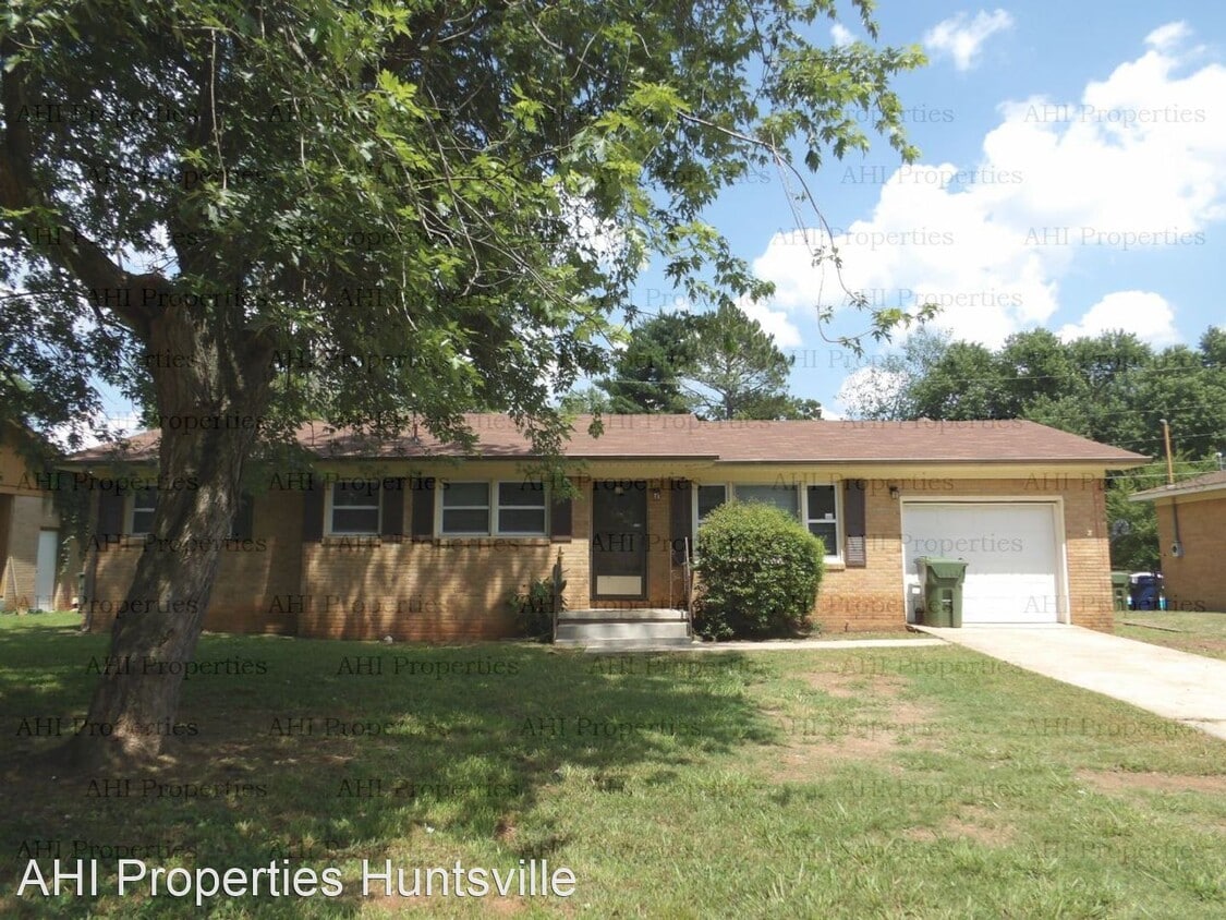 Primary Photo - 3 br, 2 bath House - 2112 Linde Street