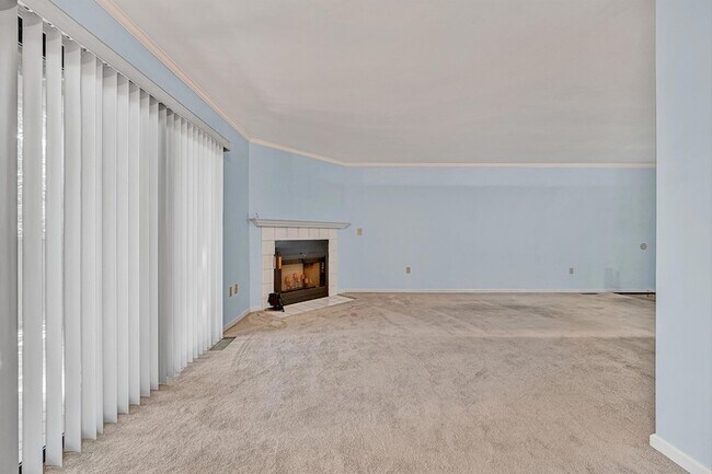 Foto del edificio - 3372 Forest Ct