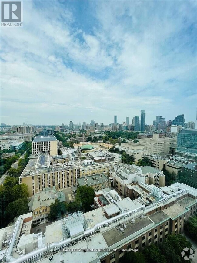 Building Photo - 203-2203 College St
