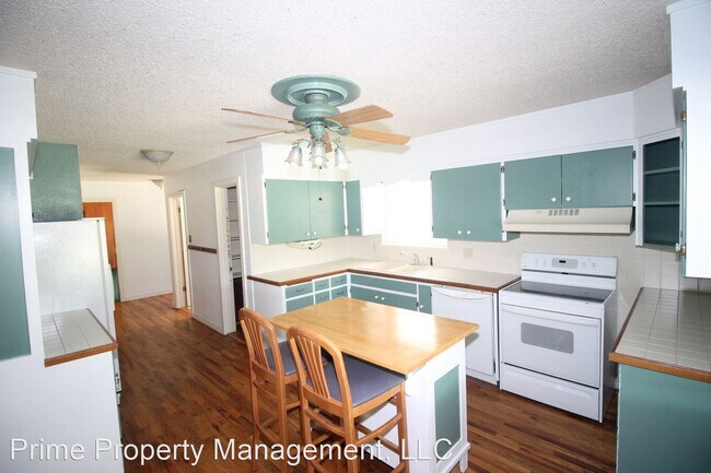 Building Photo - 3 br, 1.5 bath House - 2121 Gidding St.