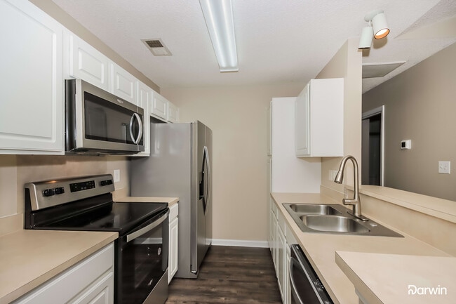 Building Photo - 2170 Wexford Way, Statesville, NC 28625