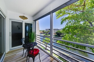 Building Photo - 773 Jeffery St