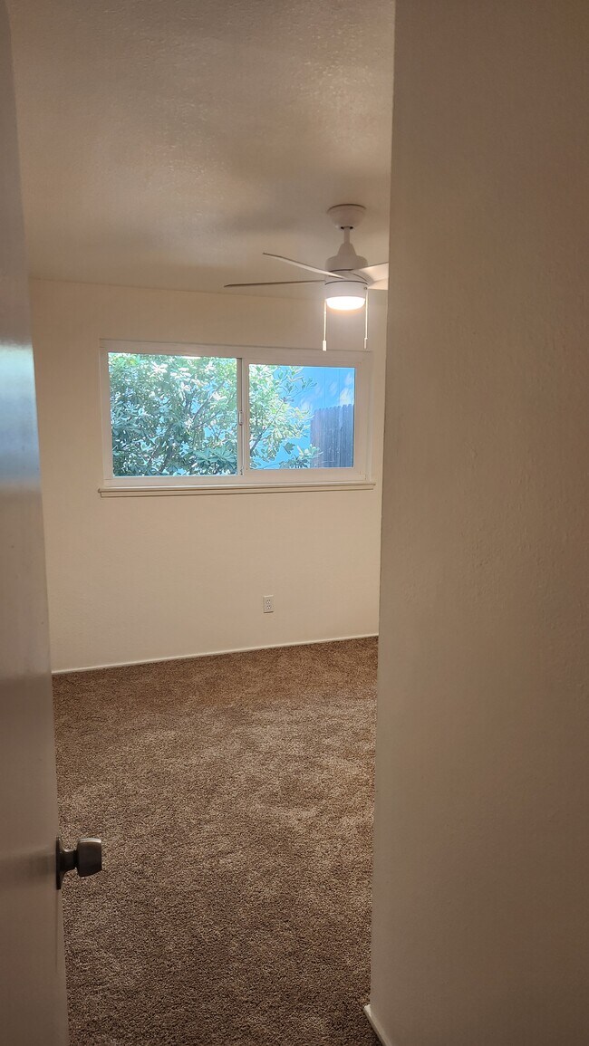 Foto del edificio - 948 J Street