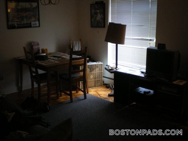 Foto del edificio - 524 Putnam Ave