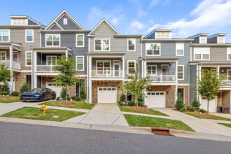 Building Photo - 10252 Glenmere Crk Cir