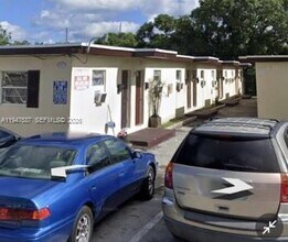 Building Photo - 320 NW 2nd Ave