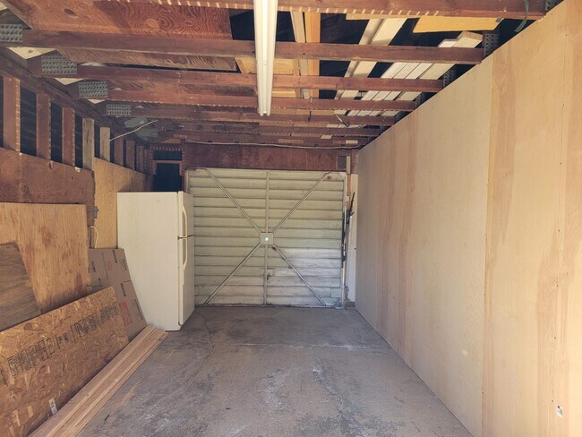 Building Photo - 9248 Starr Rd