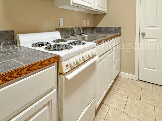 Foto del edificio - 4516 Greentree Rd