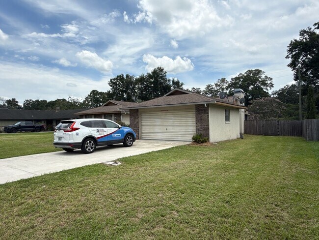 Foto del edificio - SLEEPY HOLLOW 3/2/2 Pool Home
