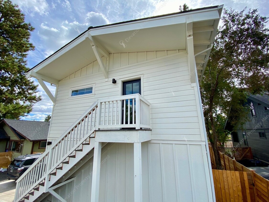 Primary Photo - Modern 1 BR ADU near Downtown Bend - utili...