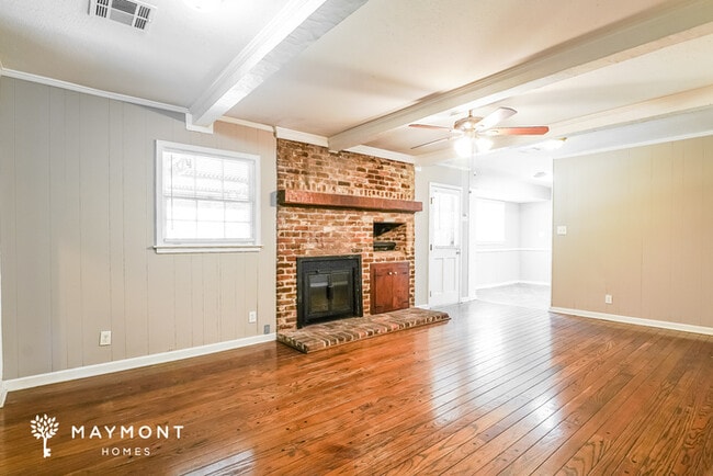 Foto del edificio - 3352 Ridgefield Dr