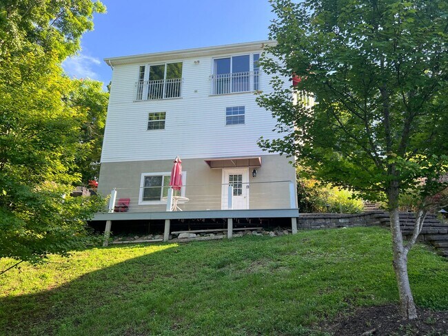 Building Photo - 282 Snyder Rd
