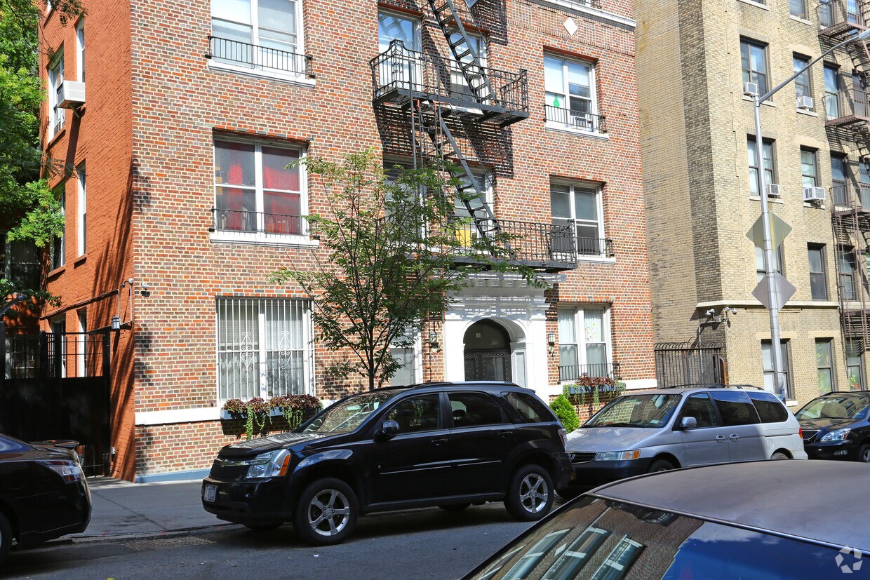 Building Photo - 68 Cabrini Blvd
