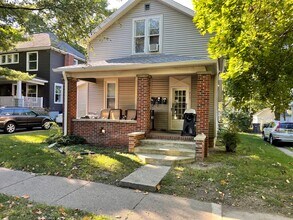 Building Photo - 217 Sylvia St