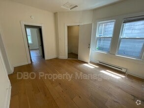 Building Photo - 262 Morton Ave