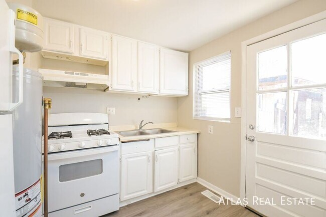 Foto del edificio - 7387 Oneida Dr